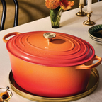 Signature Oval Dutch Oven with Crucible Knob