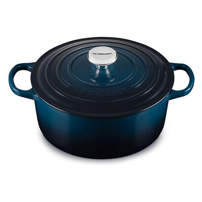 Signature Round Dutch Oven