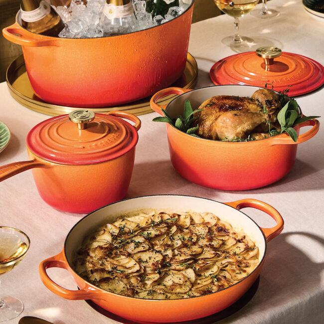 Signature Round Saucepan with Crucible Knob