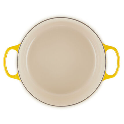 Signature Round Dutch Oven