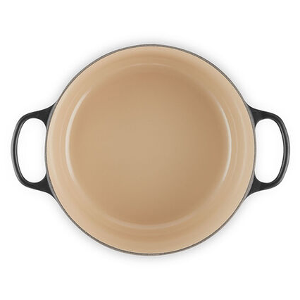Signature Round Dutch Oven