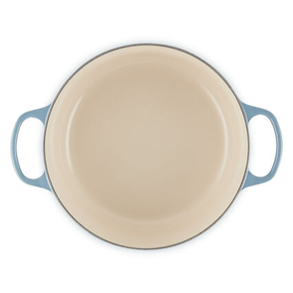 Signature Round Dutch Oven