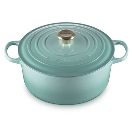 Signature Round Dutch Oven