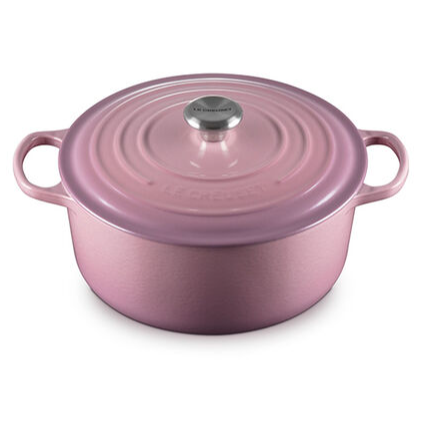 Signature Round Dutch Oven