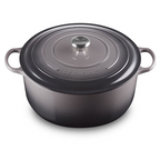 Signature Round Dutch Oven